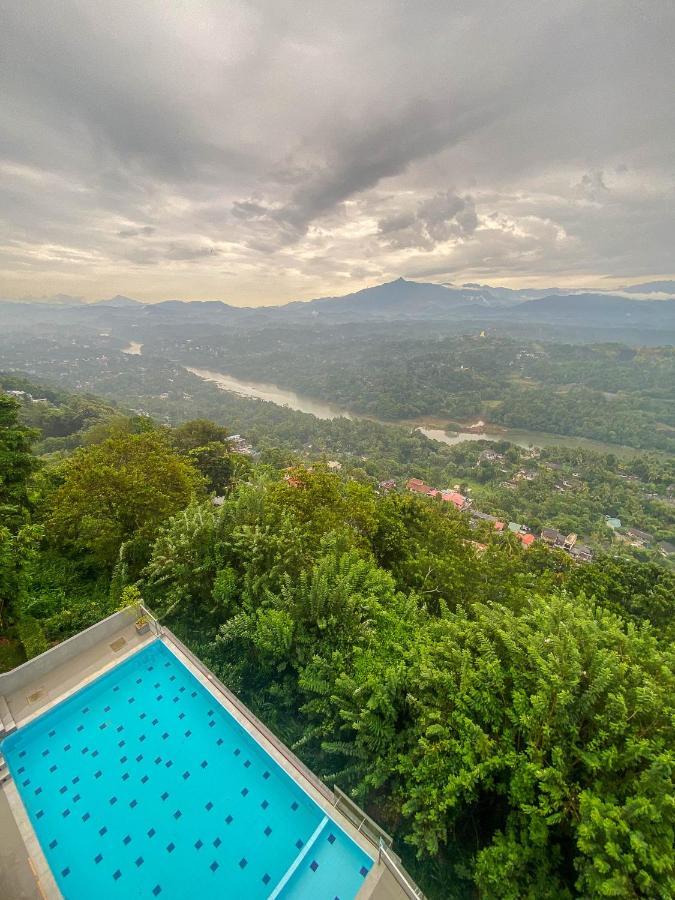 Mount Blue Канди Екстериор снимка